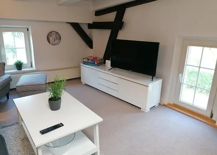 아파트 Charmantes Im Dachgeschoss